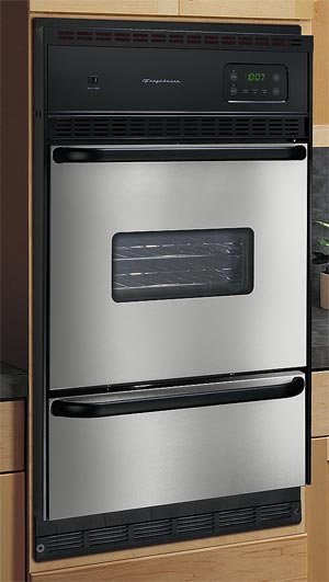 Fgb24l2ec 24 Gas Wall Oven With Lower Broiler Drawer On